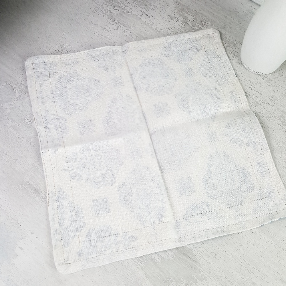 Six Blue Damask Cotton-Linen Napkins & Holders - Picture 6 of 8